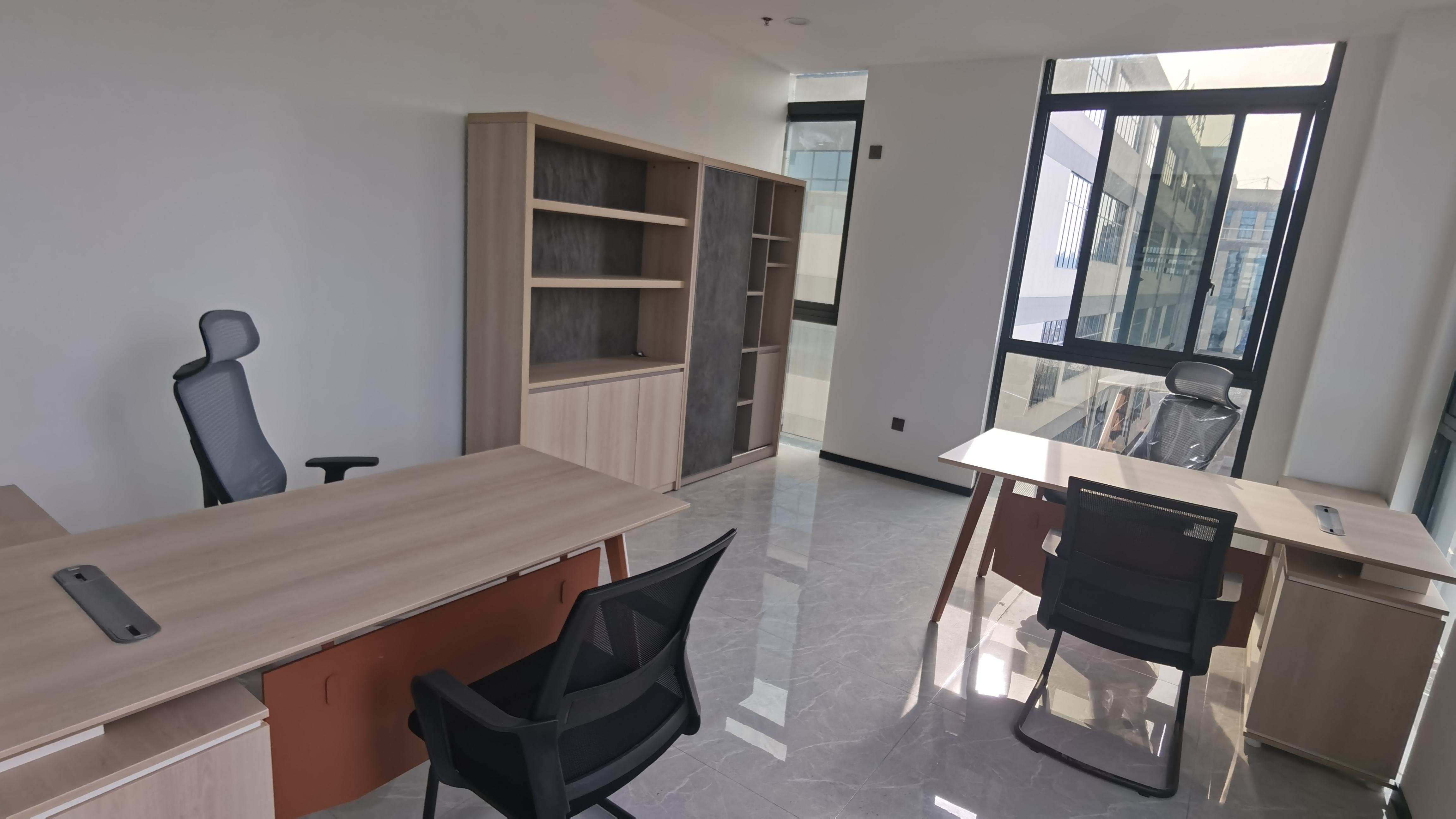 Mesh office chair