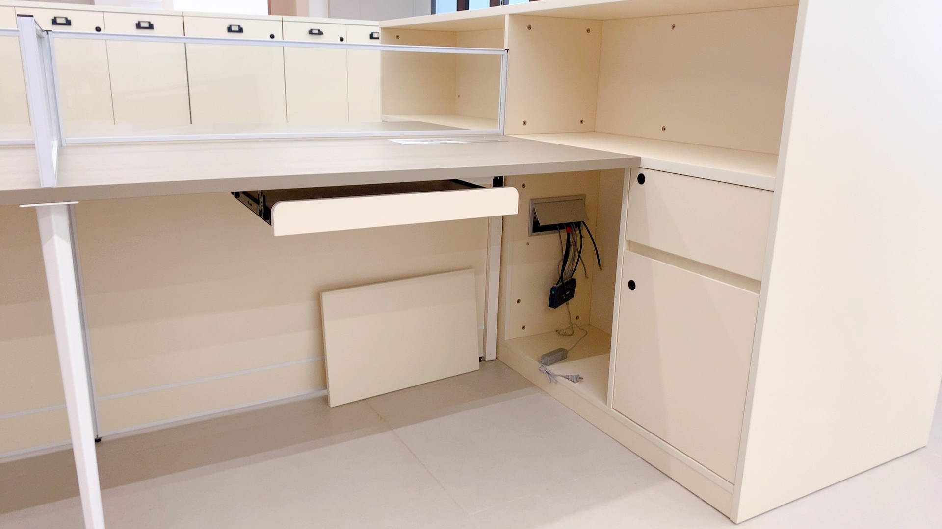 Manager desk