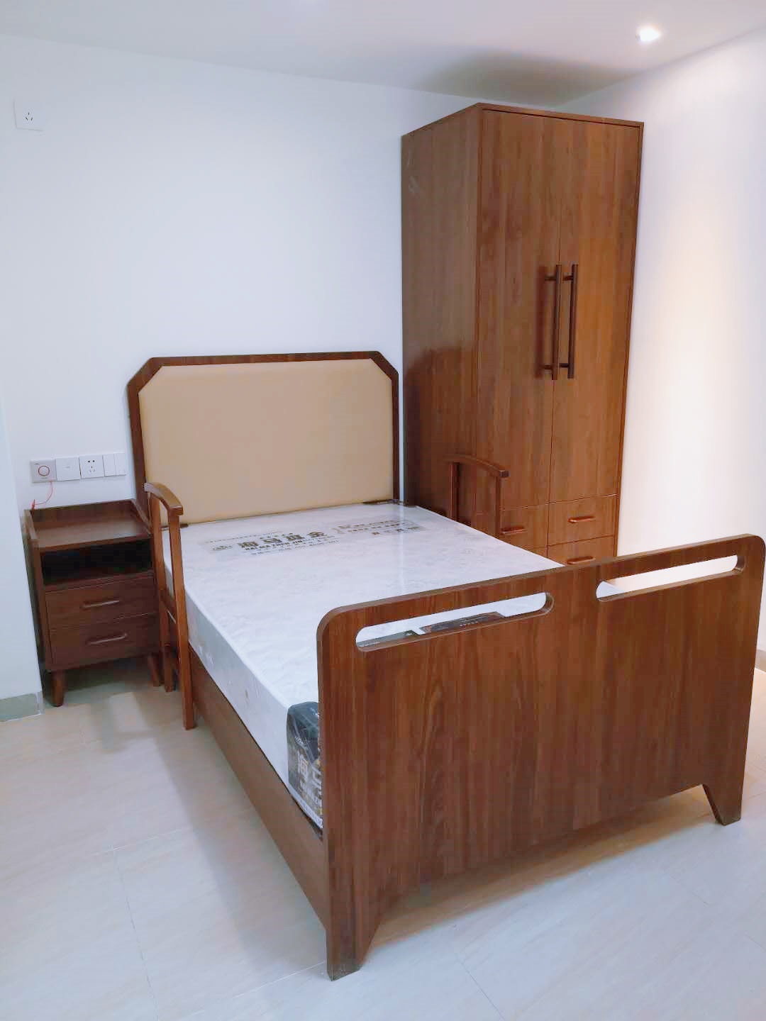 Nursing Bed