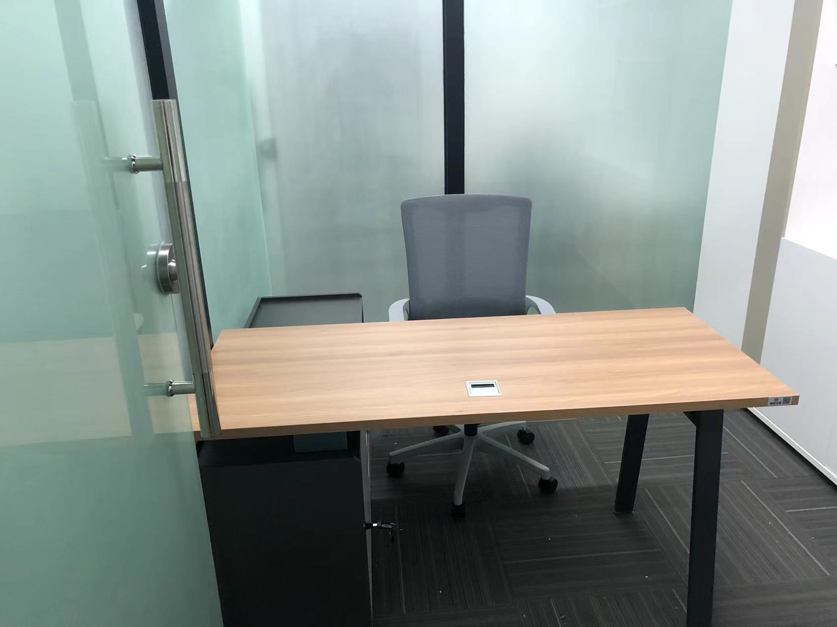 Manager desk