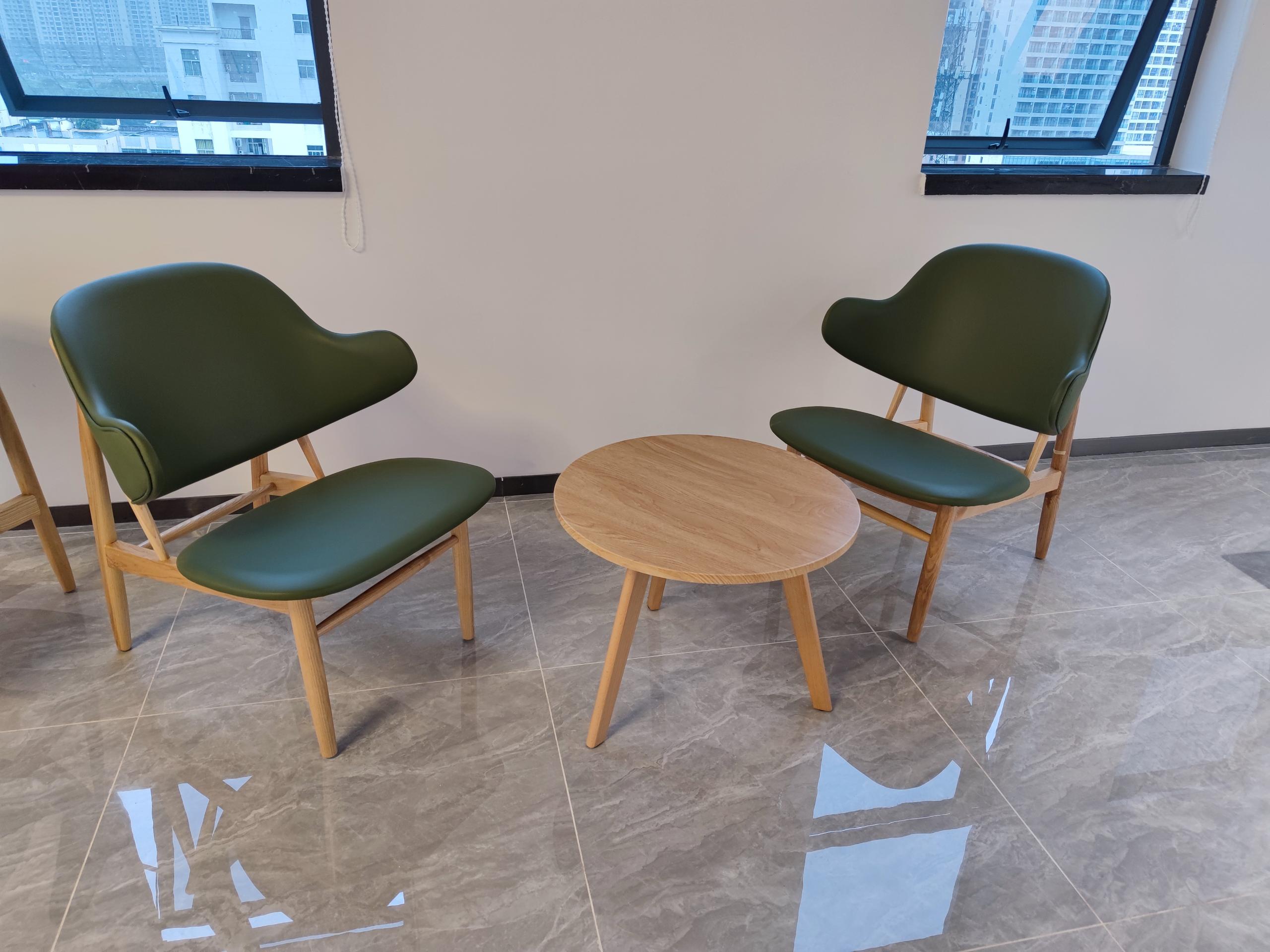 Round table