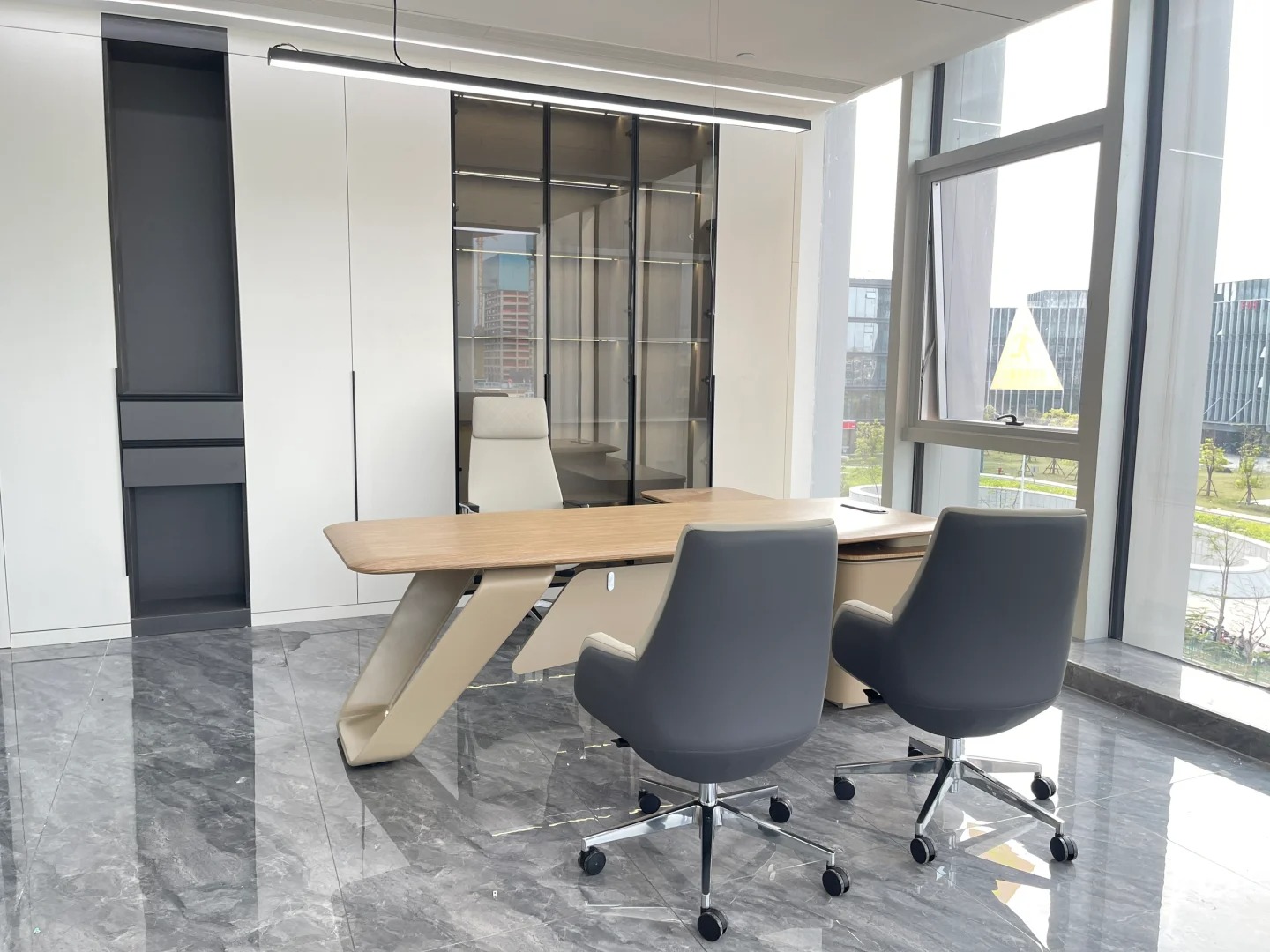 Manager Desk