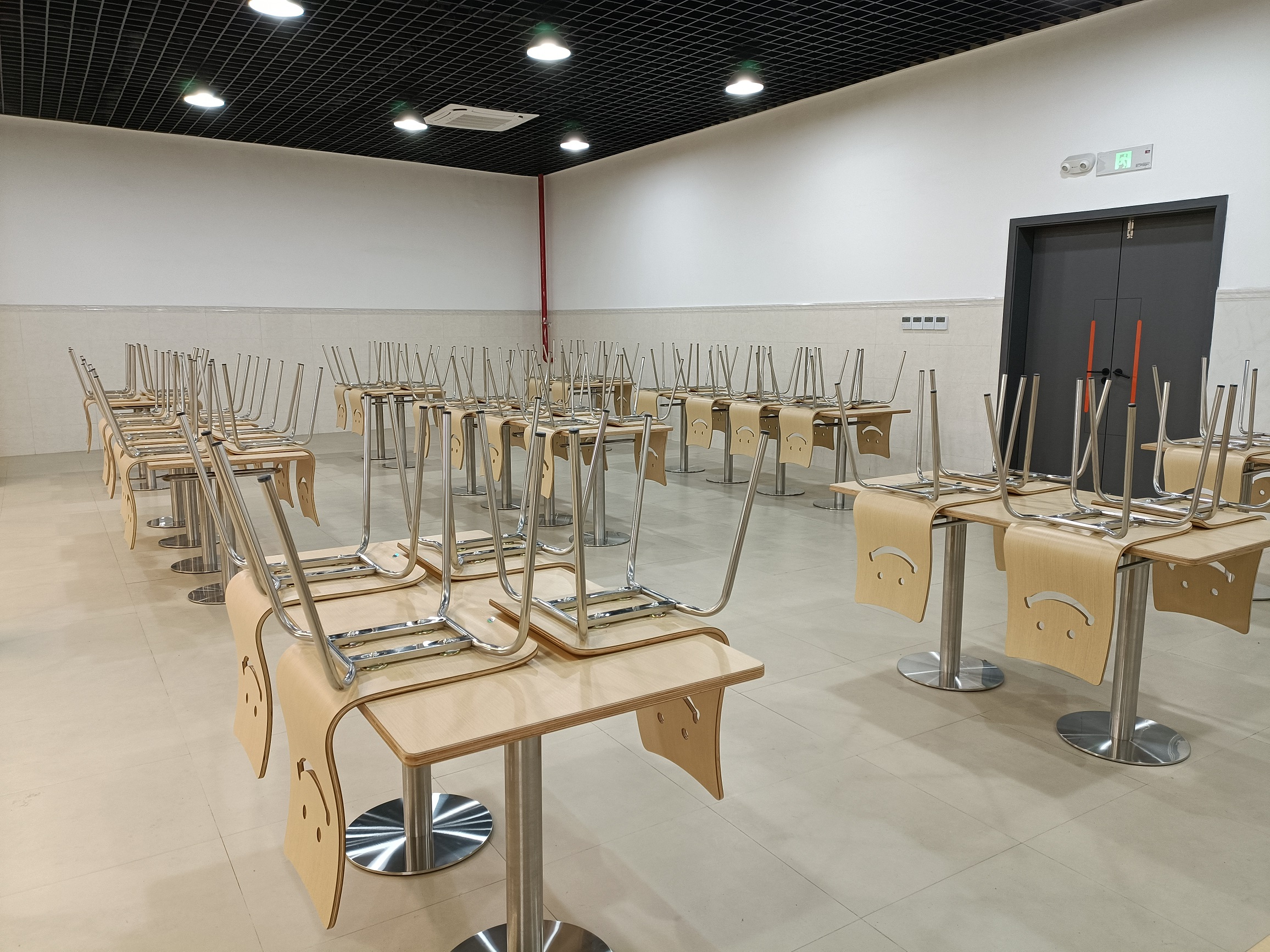 Lunch break tables and chairs