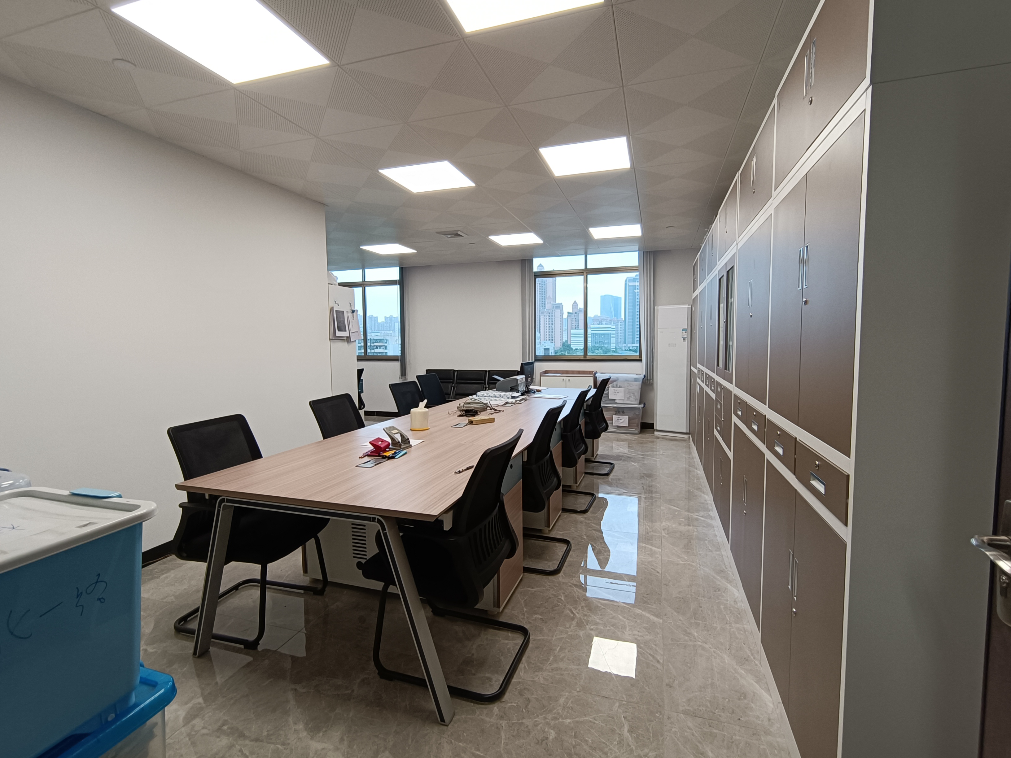 Screen office desk