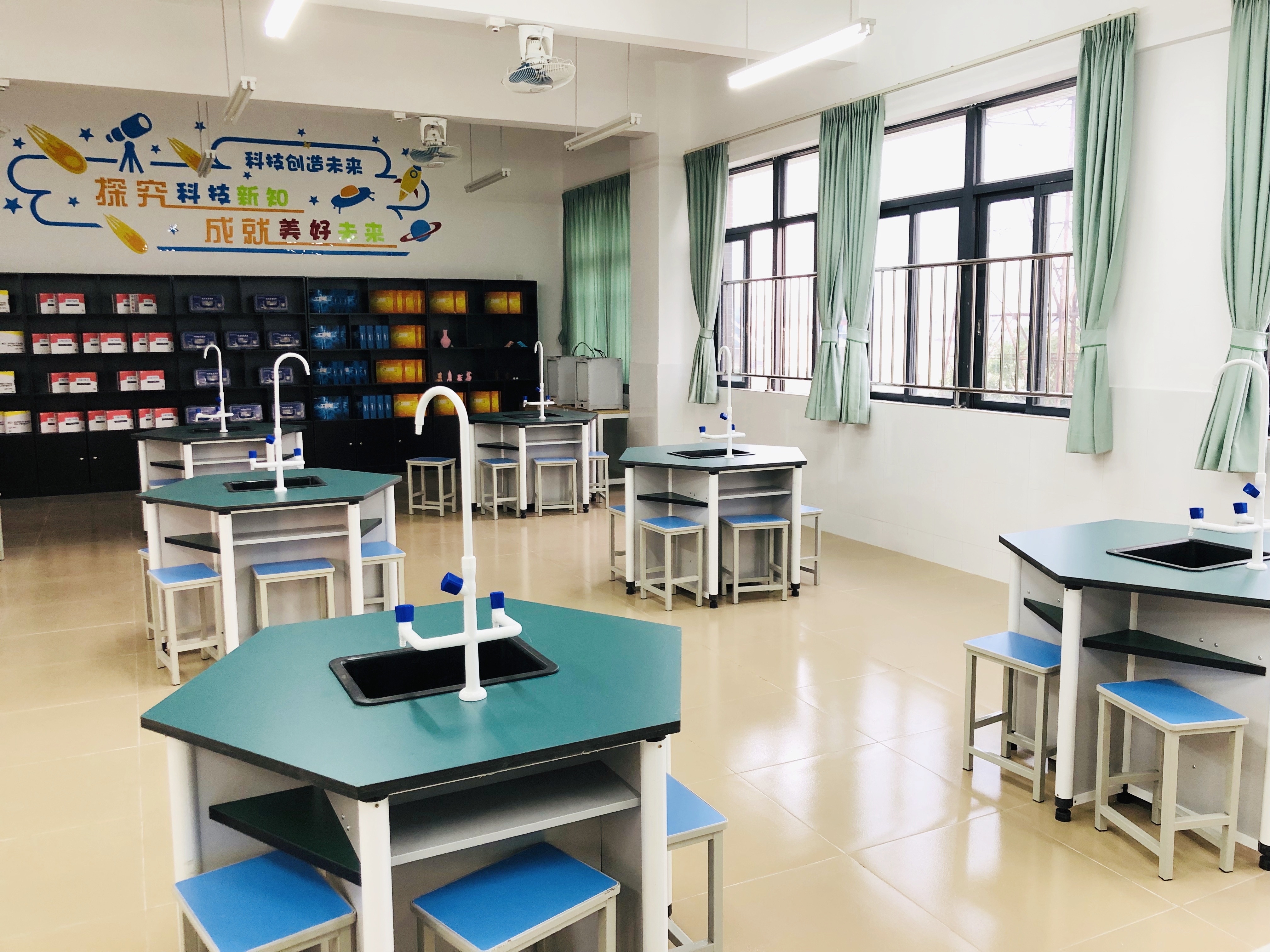 Lab Tables