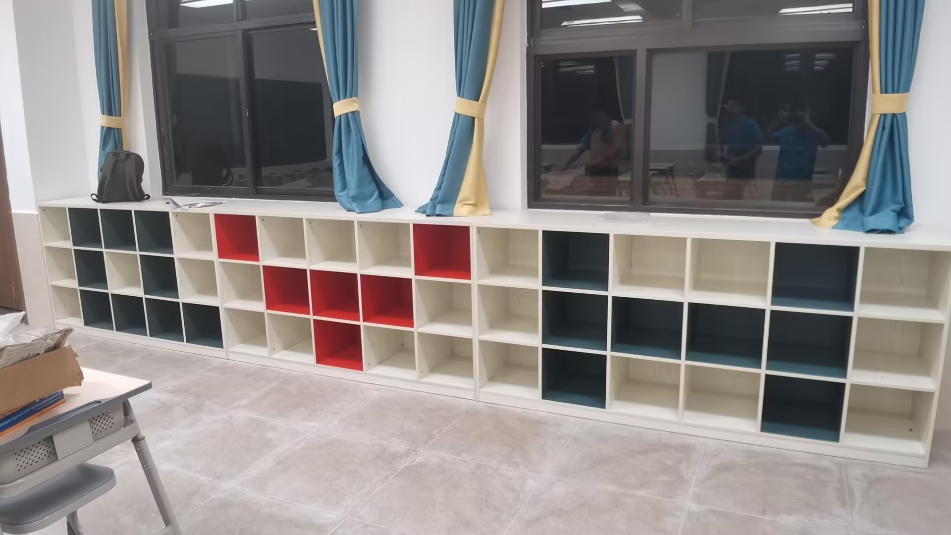 Storage cabinet