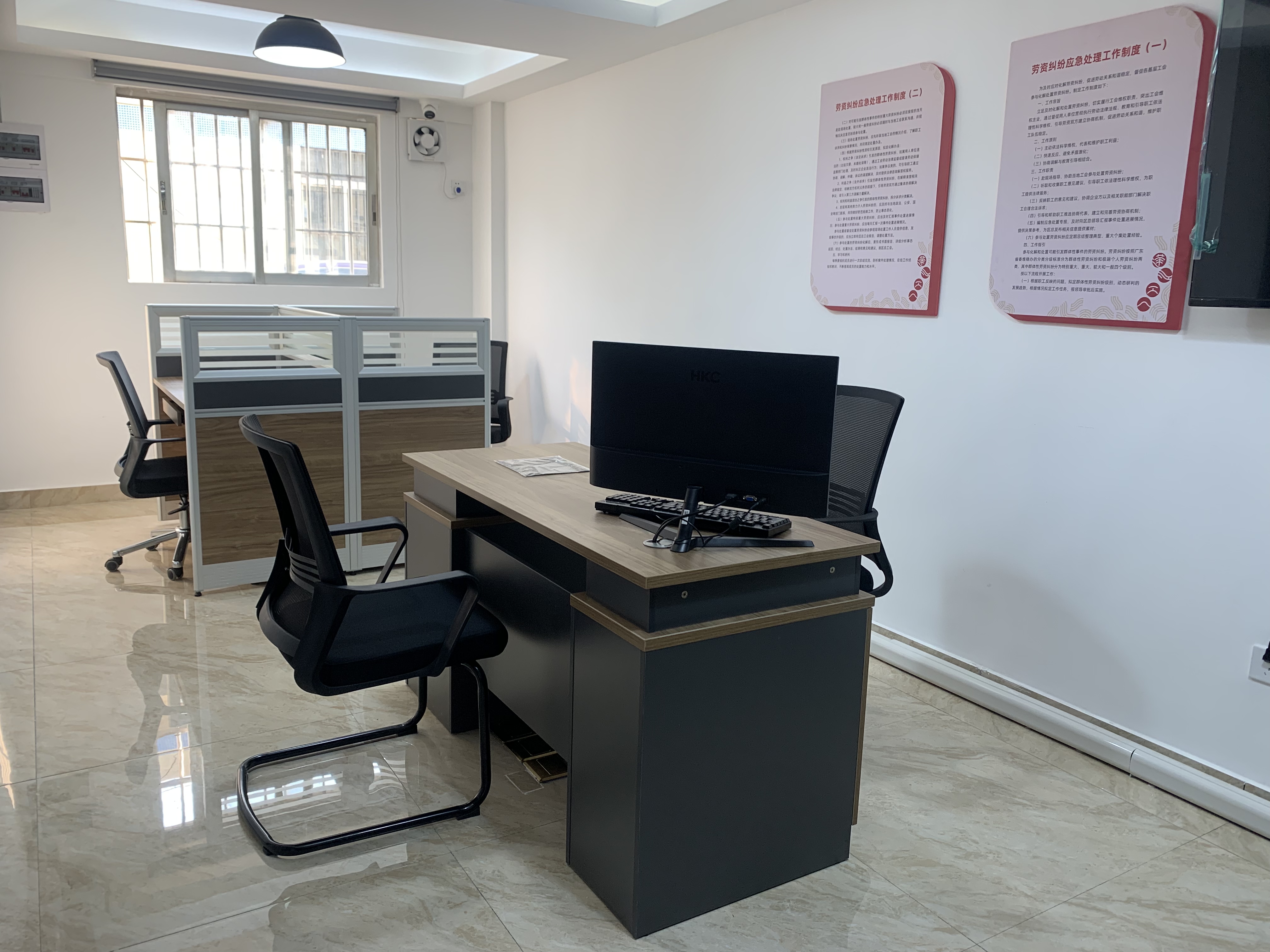 Executive office desk