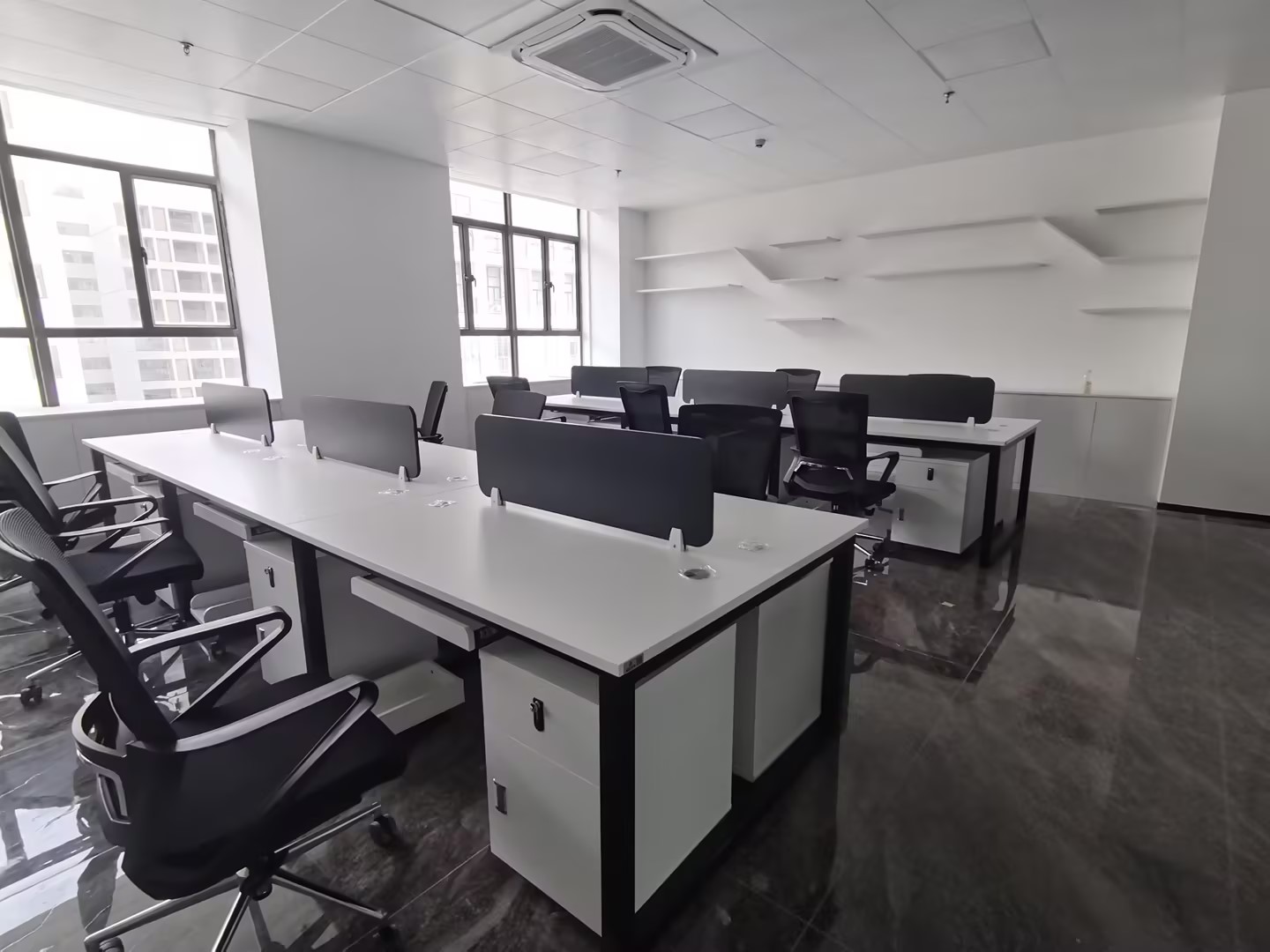 Mesh office chair