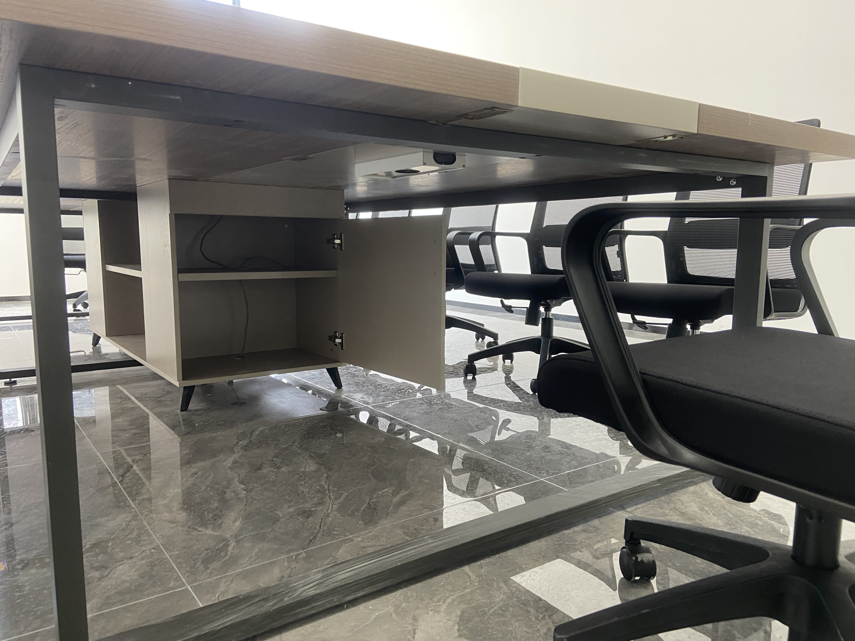 Mesh office chair