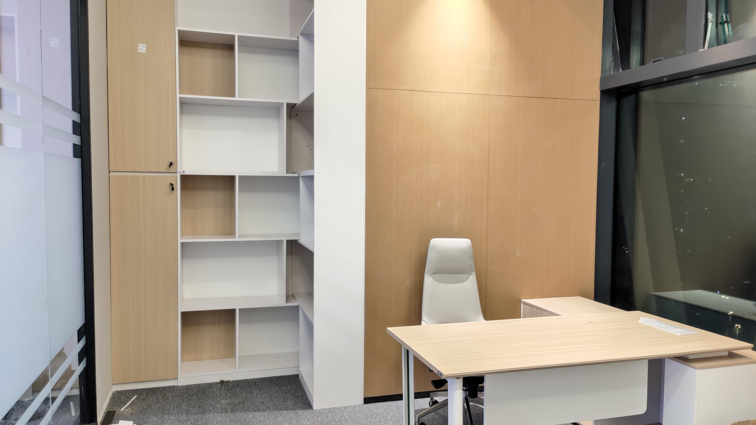 Manager desk