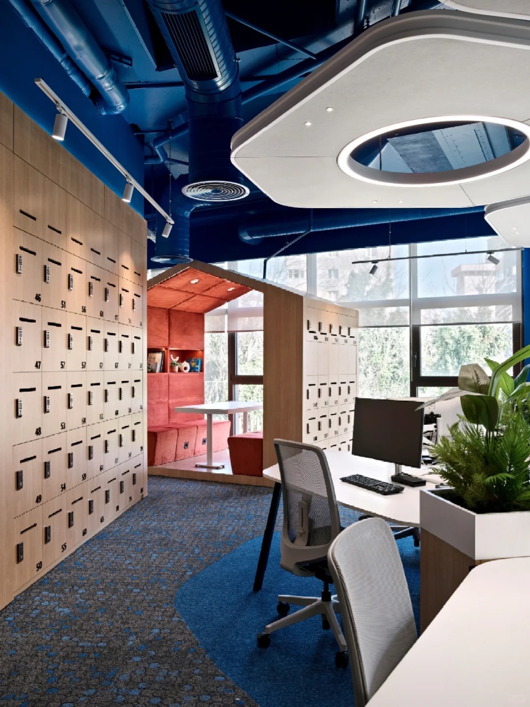 Mesh office chair