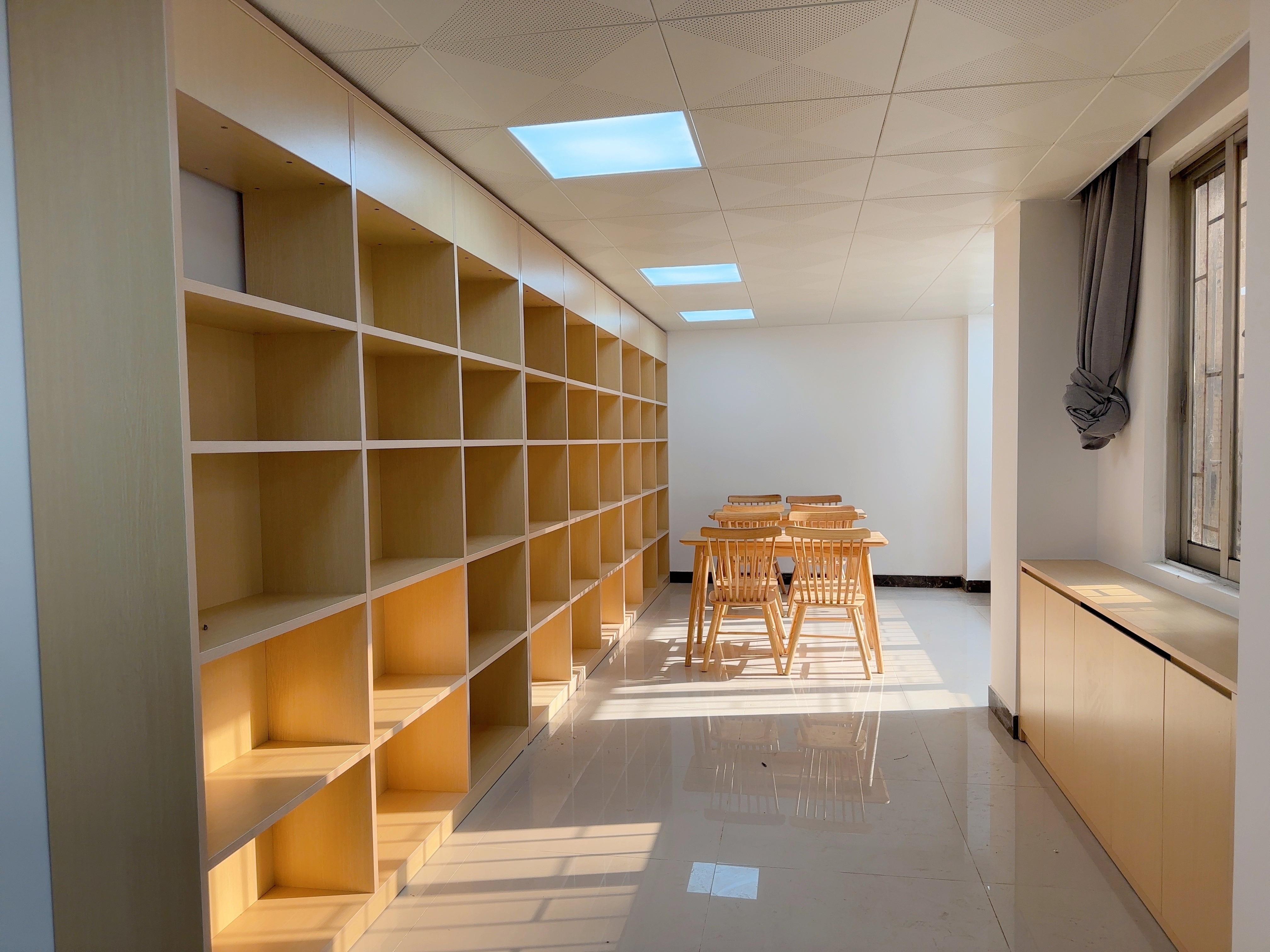 Bookshelf