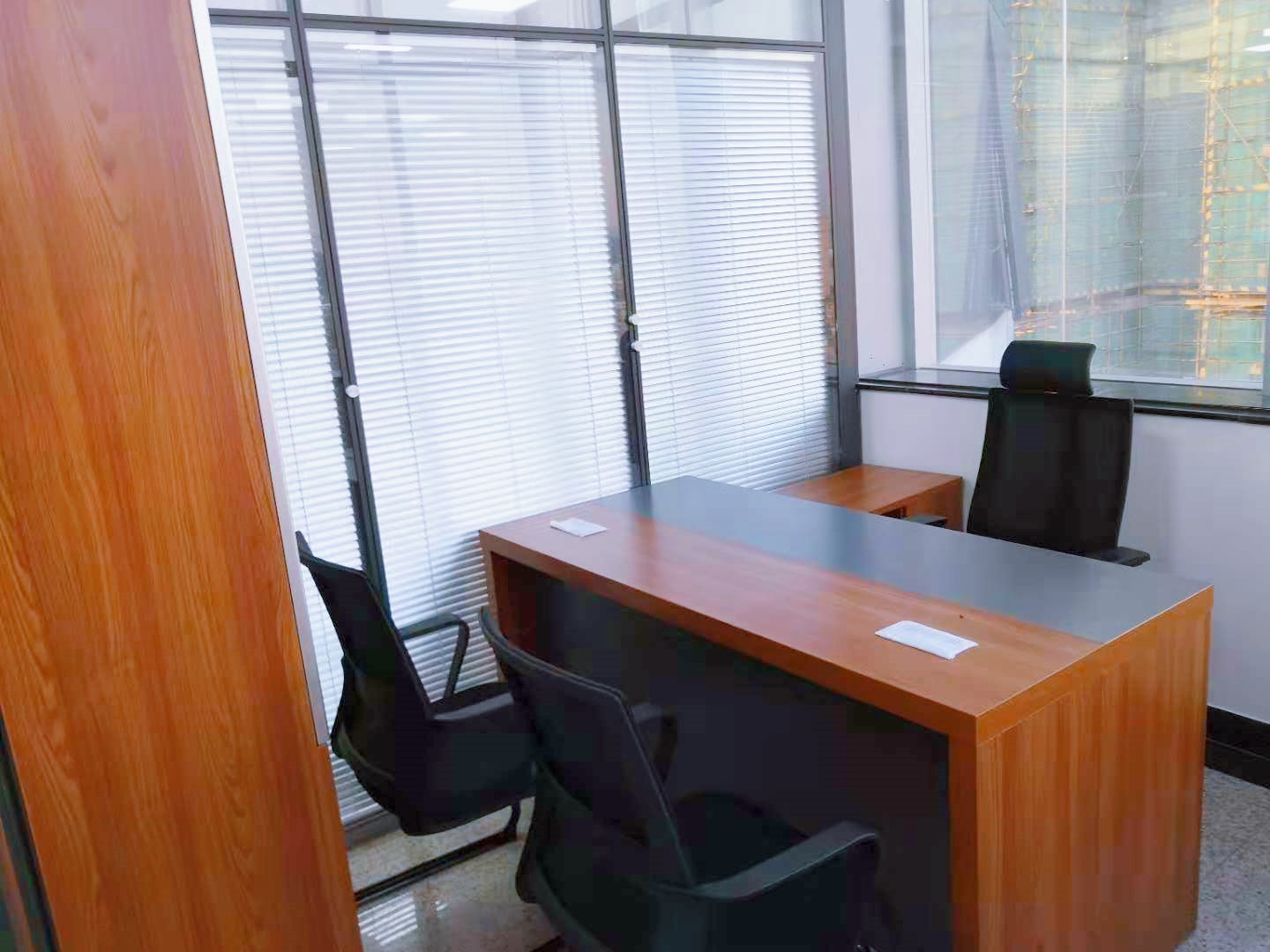 Executive office desk