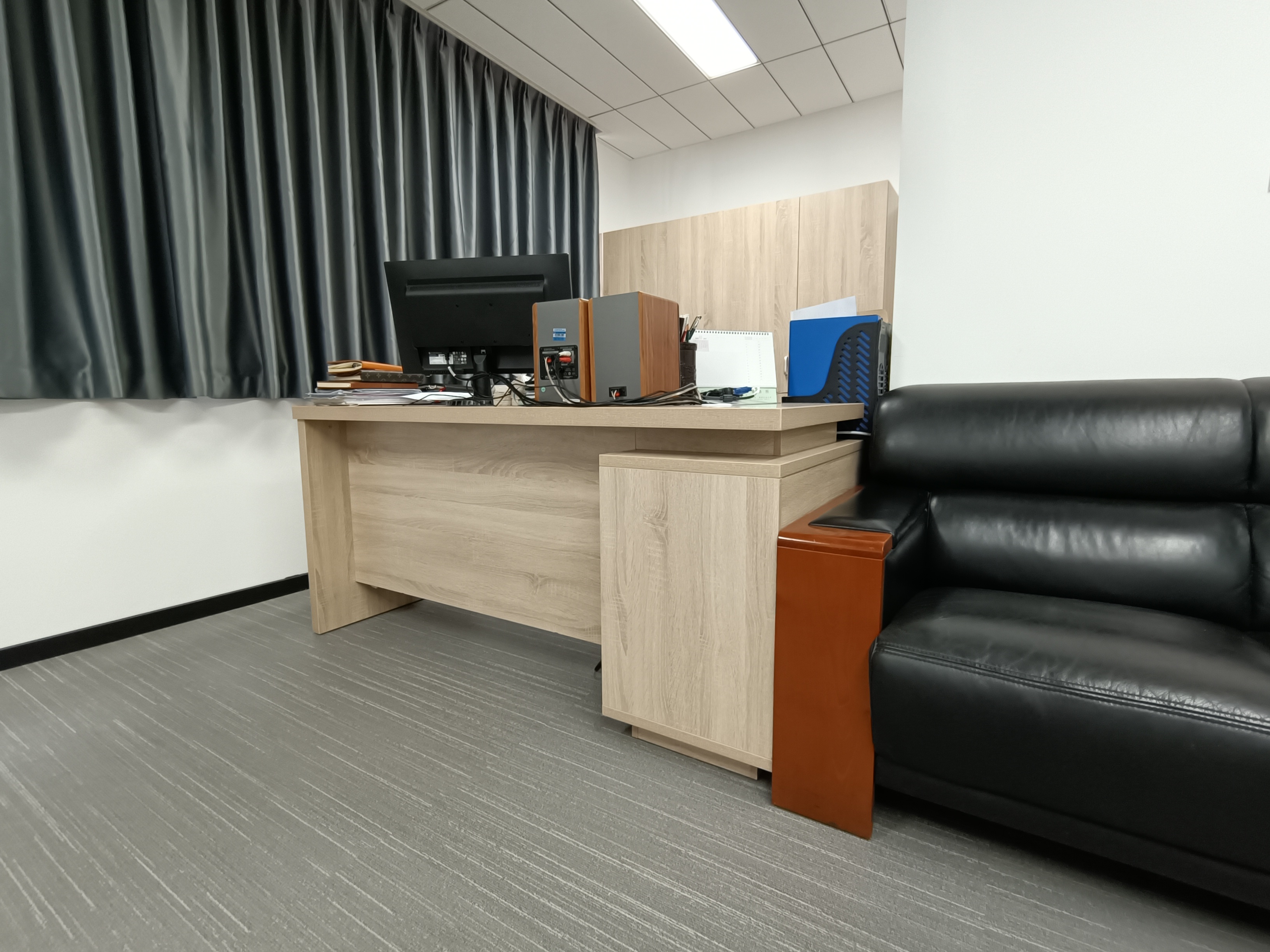 Executive office desk